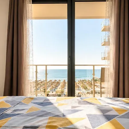 18 Mamaia Nord Apartment Năvodari